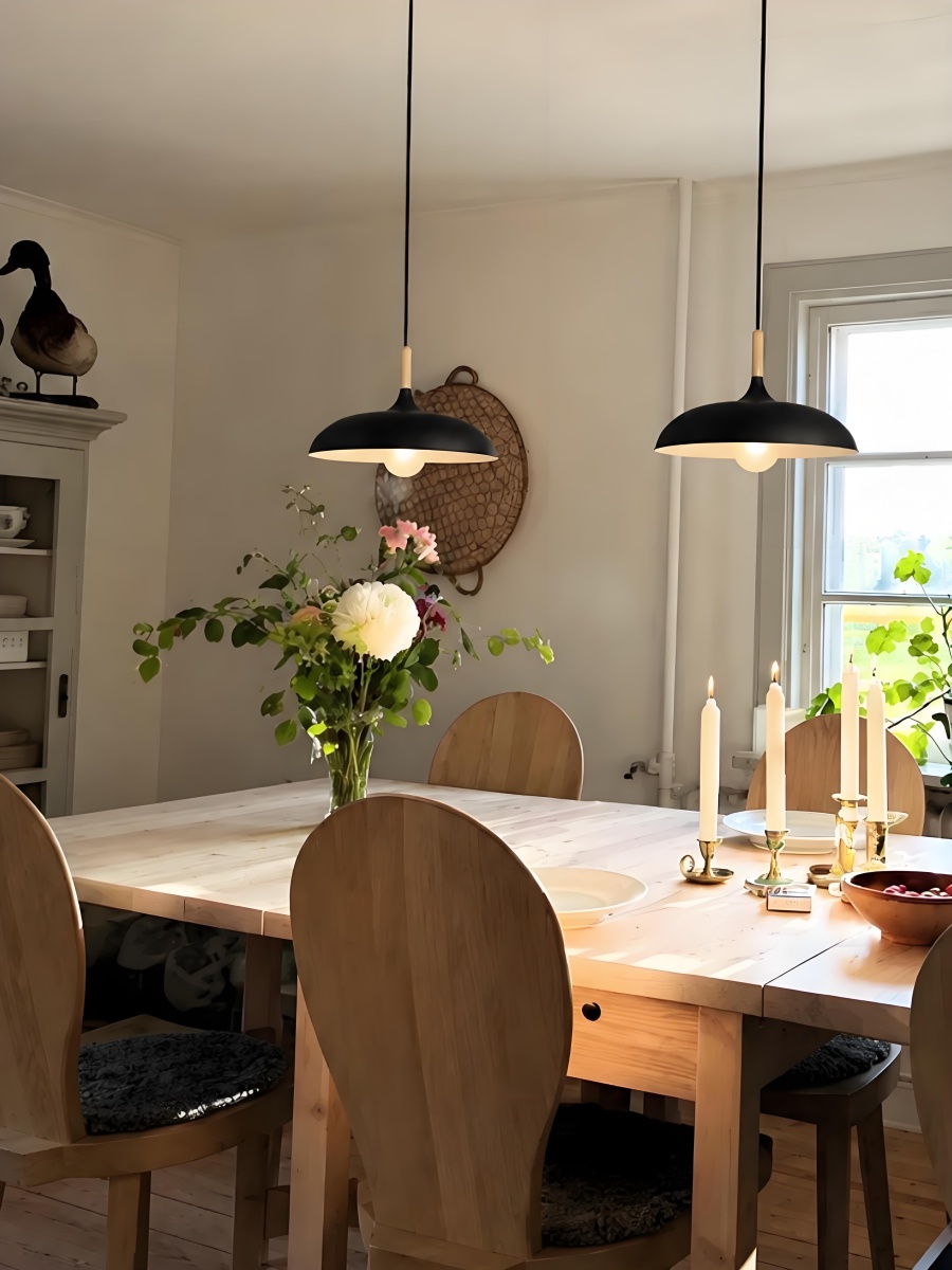 Customer console styled with a pleated shade table lamp