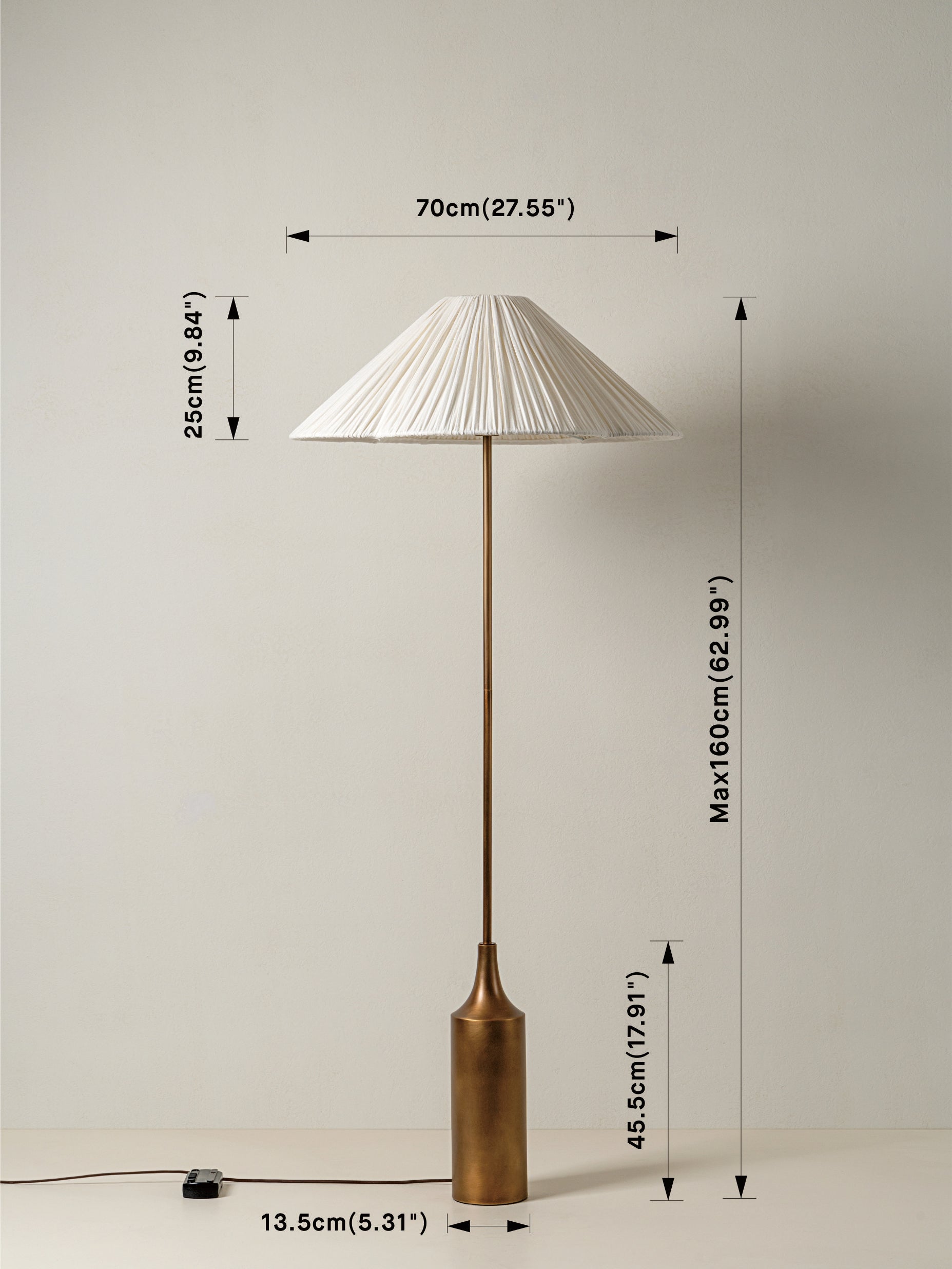 Maßdiagramm der Lindi Stehlampe