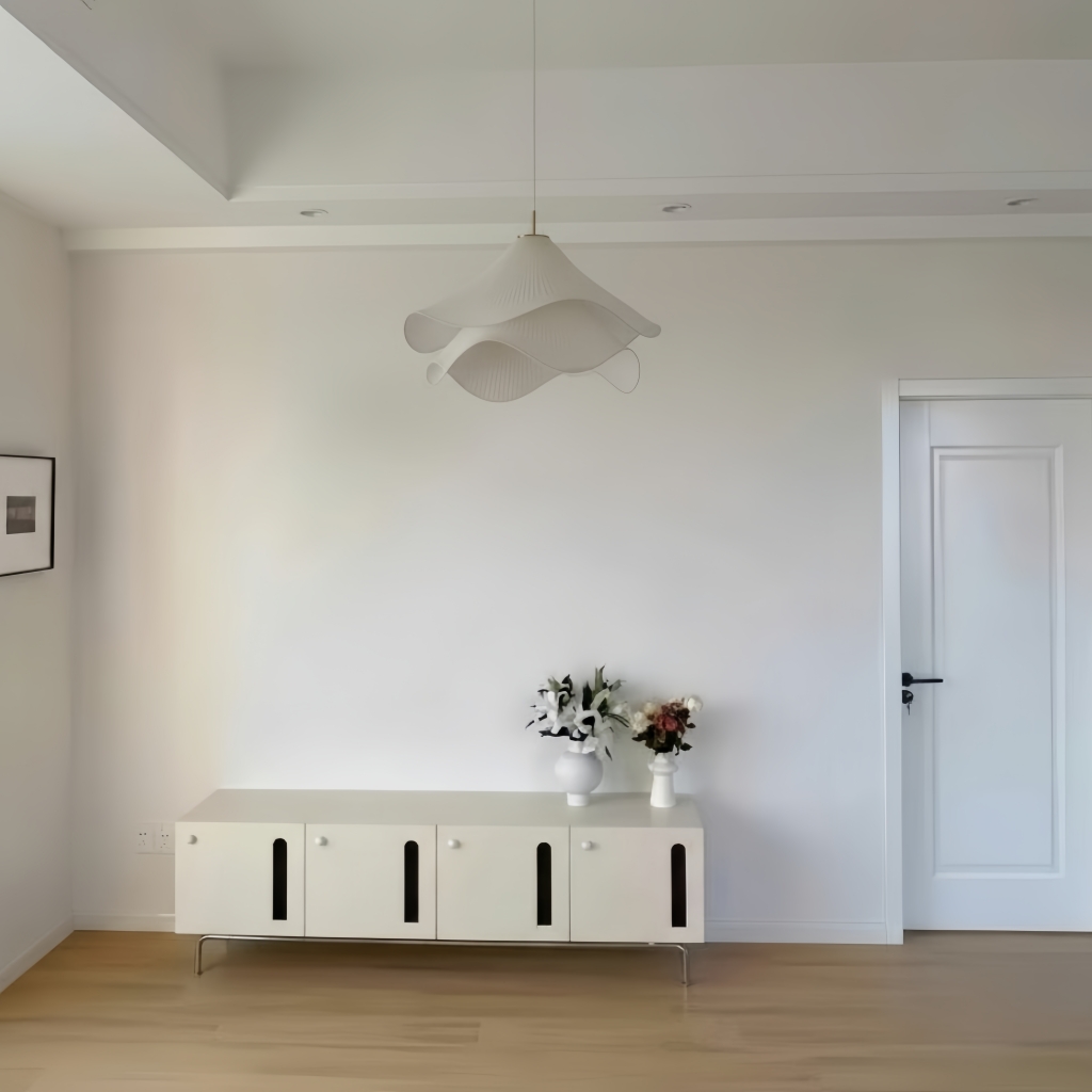 Kundenfoto der Pendelleuchte über einem Sideboard