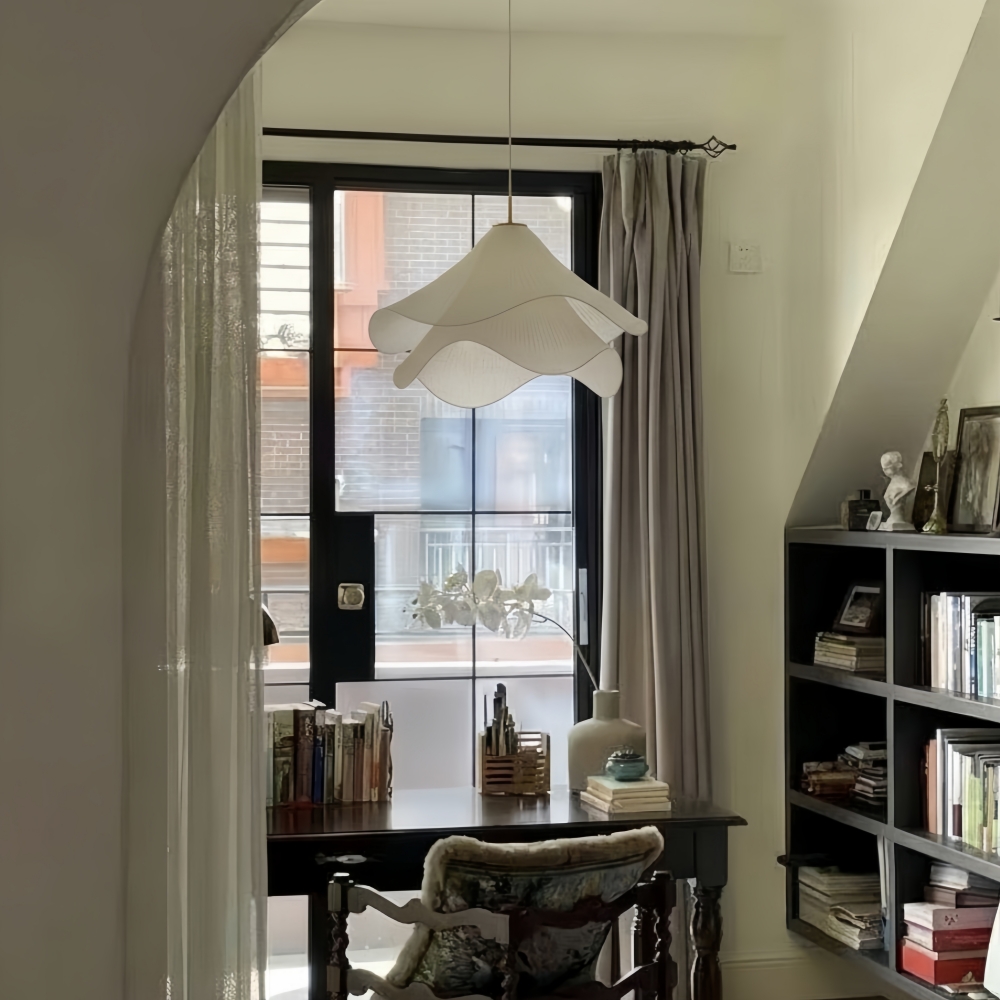 Kundenfoto der Pendelleuchte am Fenster