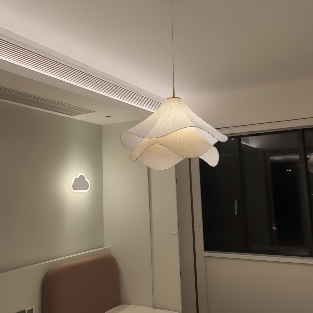 Kundenfoto der Pendelleuchte in einem Wohnraum