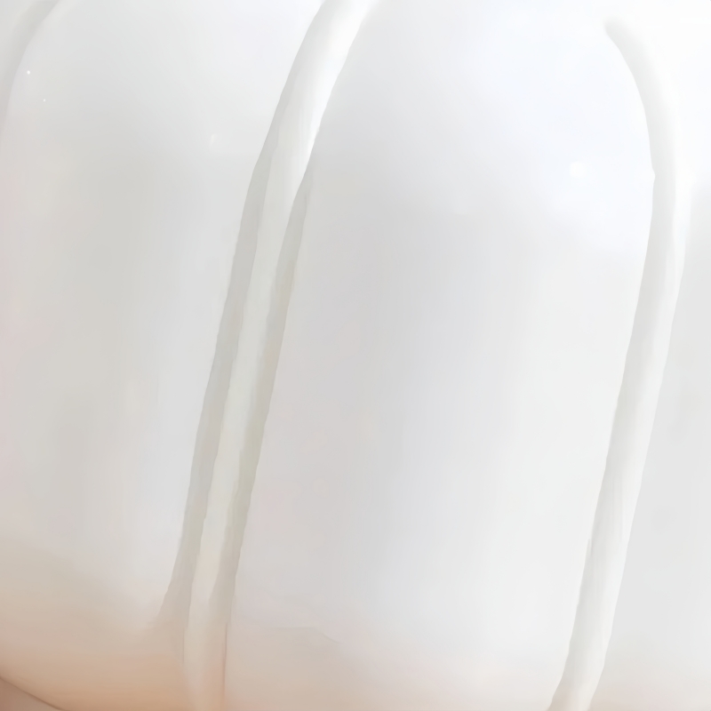 Detail des gerippten Glasschirms der Eloise Leuchte
