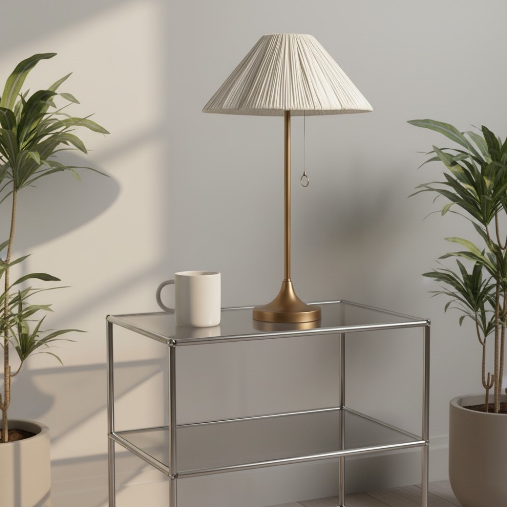 Blossine Tischlampe auf einem Metalltisch