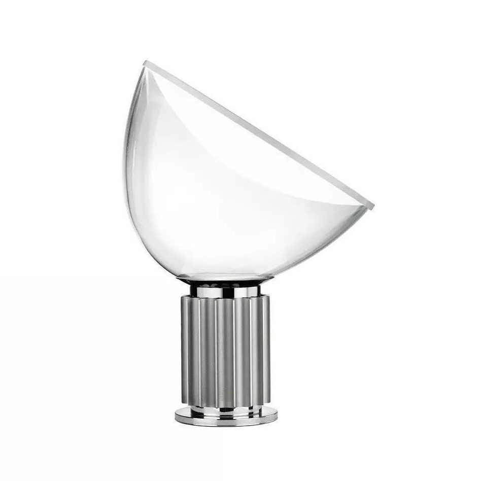 Taccia Tischleuchte in Silber
