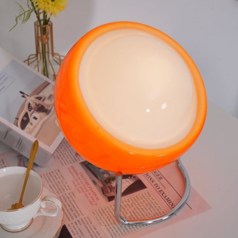 Creative Bauhaus Egg Table Lamp S42
