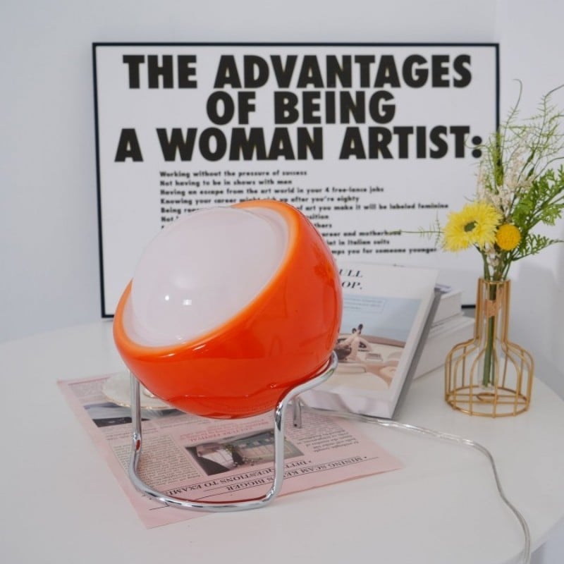 Creative Bauhaus Egg Table Lamp S42
