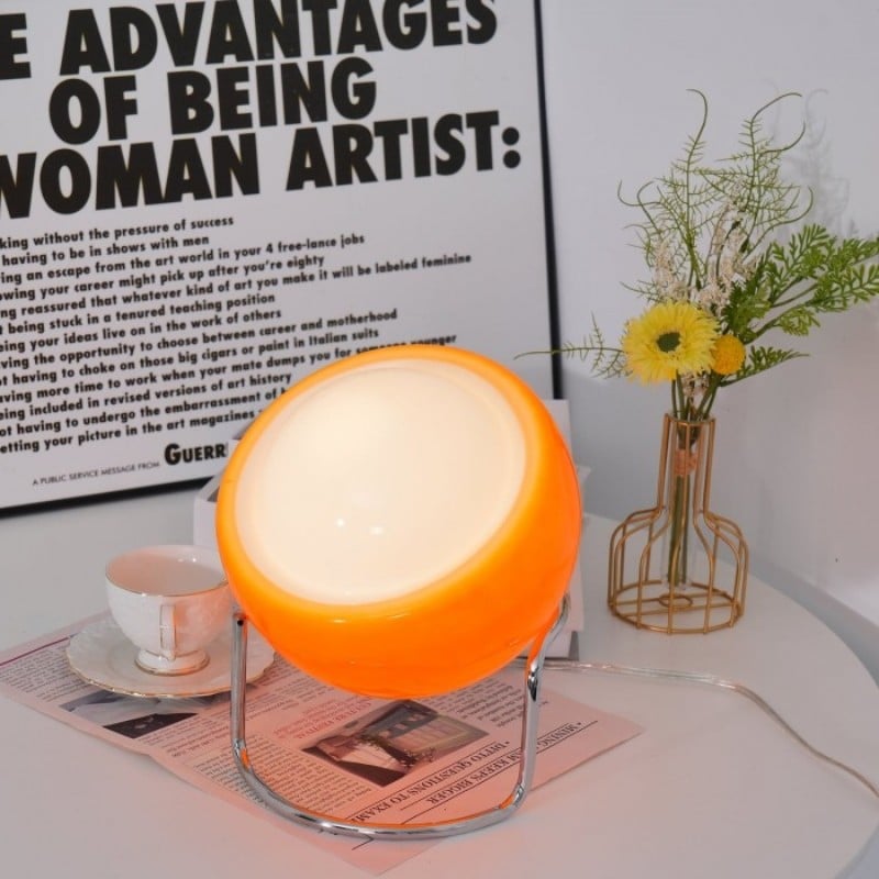 Creative Bauhaus Egg Table Lamp S42