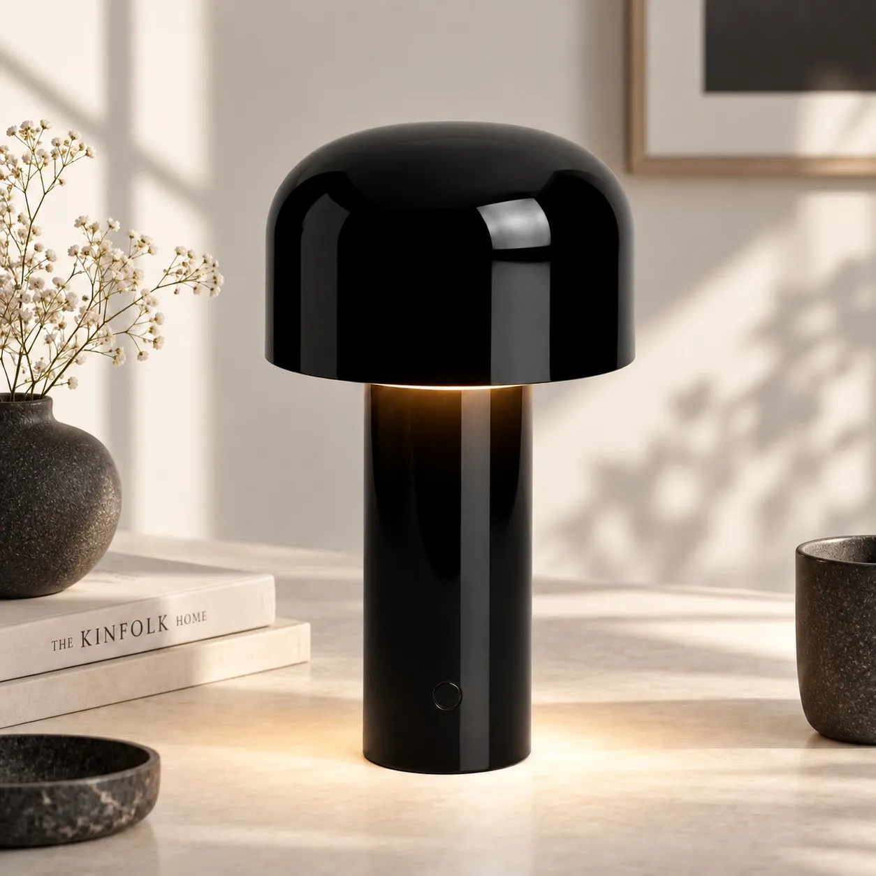 Lampe de table sans fil Belvoro noir brillant